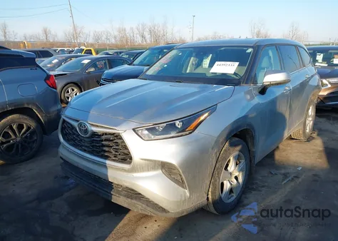 2021 Toyota Highlander L z USA, uszkodzony, nr VIN 5TDCZRBH1MS531334